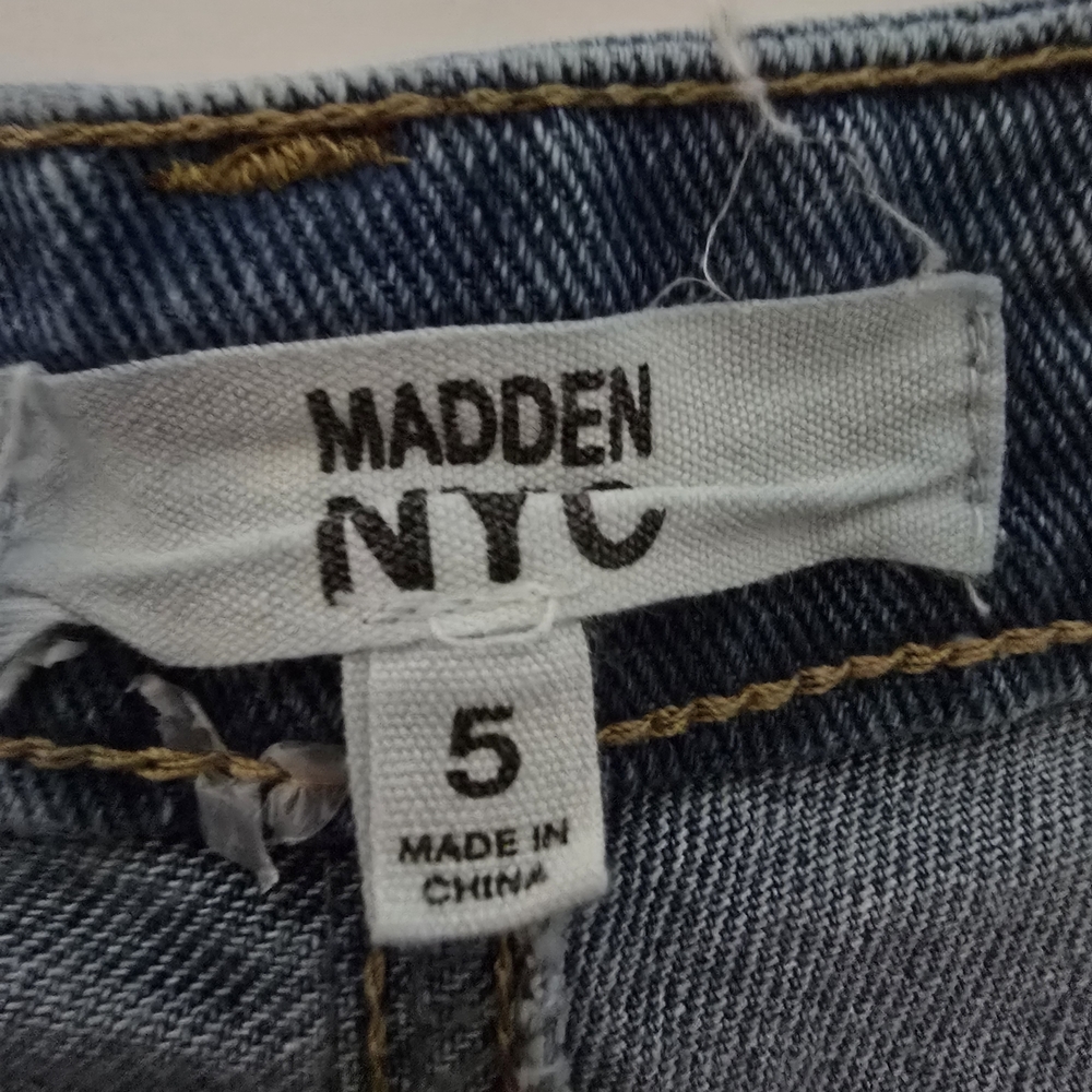 Steve Madden High Rise Cheeky Blue Distressed Jean Shorts Size 5 Shorty Frayed - Picture 3 of 9